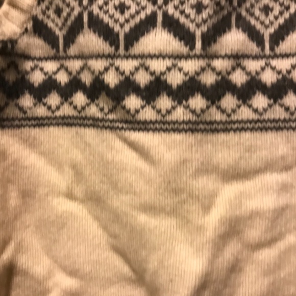 Banana republic sweater vest, medium to heavy weight, button front, new with tag - Picture 11 of 13